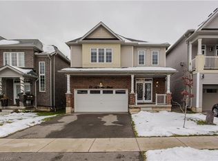39 McWatters St, Hamilton, ON L0R 1C0