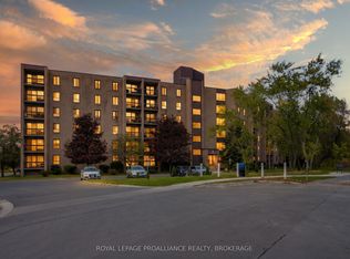 358 Queen Mary Rd #609, Kingston, ON K7M 7E8