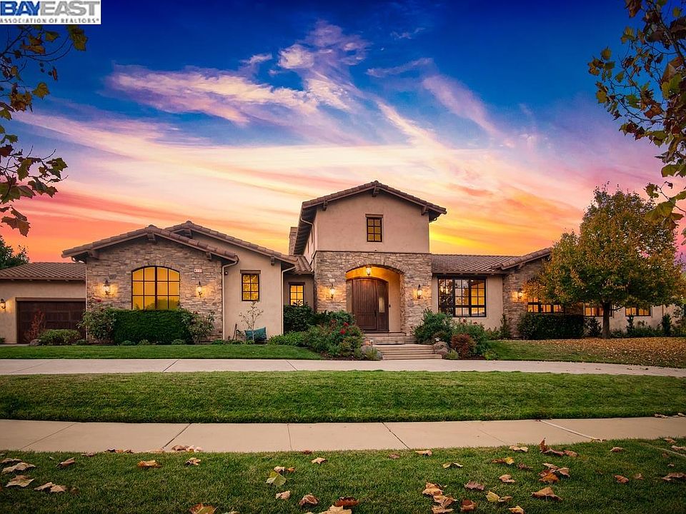 1st image of 4203 W Ruby Hill Dr