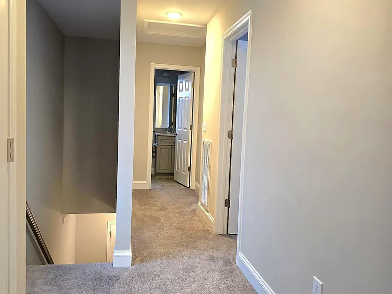906 White St — Photo 17