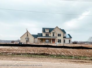 5448 Grays Valley Dr, Hernando, MS 38632