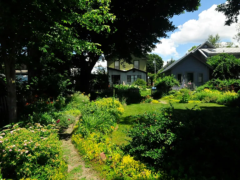 53 Lakeview Ter #B — Photo 7
