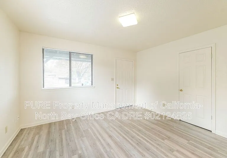 4911-3 Occidental Rd — Photo 3