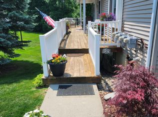 9520 Timber Ridge Dr, Grand Blanc, MI 48439