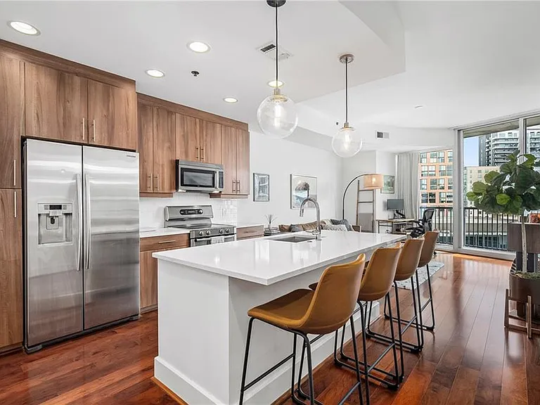 1080 Peachtree St NE #1306 — Photo 2