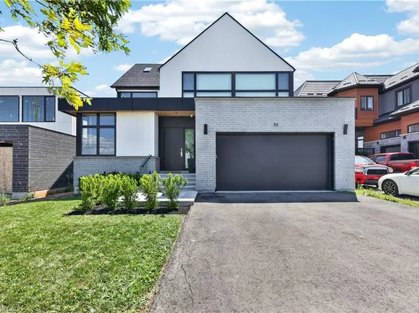 70 Upper Mount Albion Rd, Hamilton, ON L8J 2S1