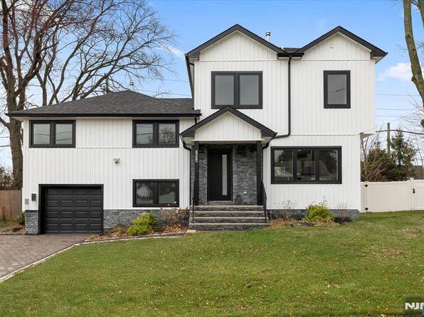 38-38 Northern Dr, Fair Lawn, NJ 07410