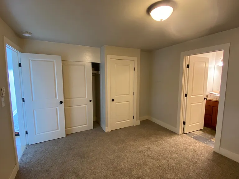 523 Prospect St — Photo 14