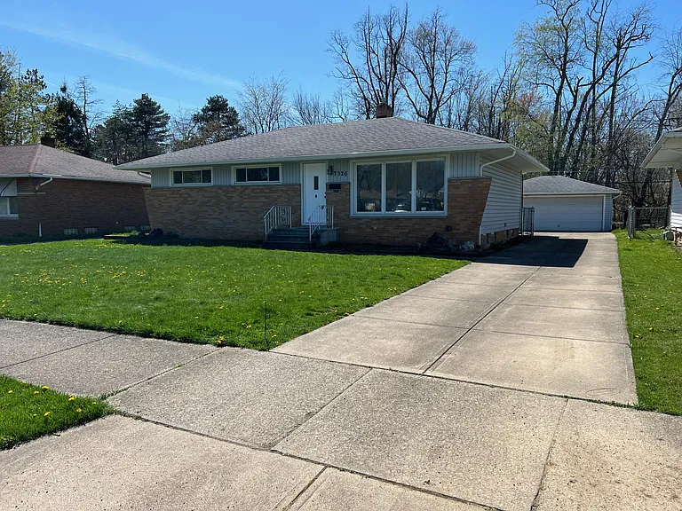 7326 Dell Haven Dr — Photo 1