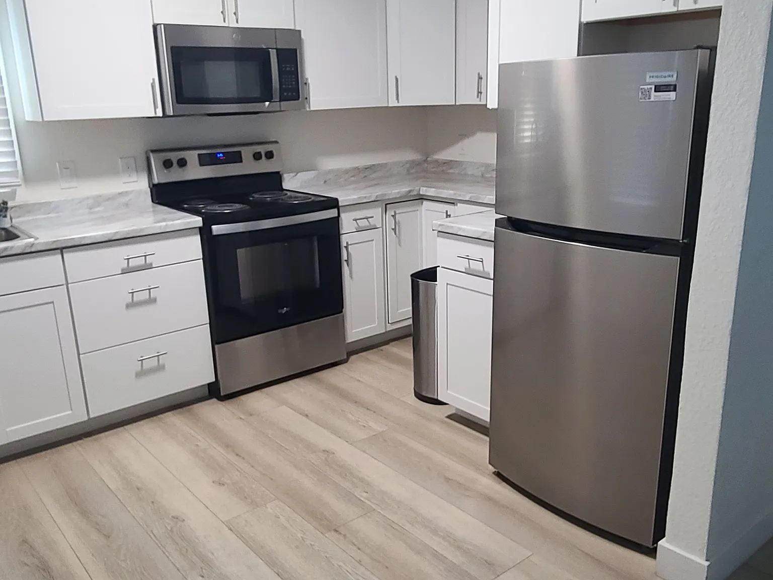 1 bed, 650 sqft, $1,950 — Photo 4