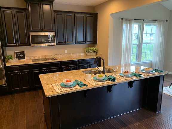 3rd image of 4582 Preserve Cir