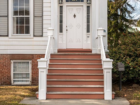 2nd image of 177 Grand Street