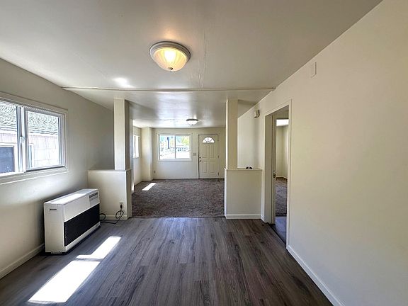 4th image of 281 Clay St