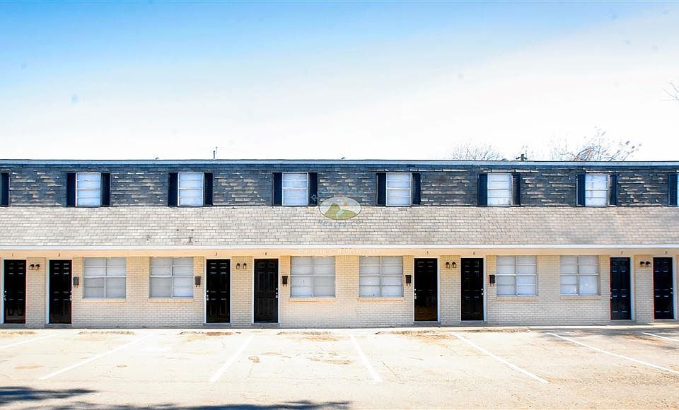 1st image of 3017 Parkway Dr #3