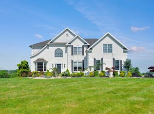 21 Claridge Ln, Flemington, NJ 08822