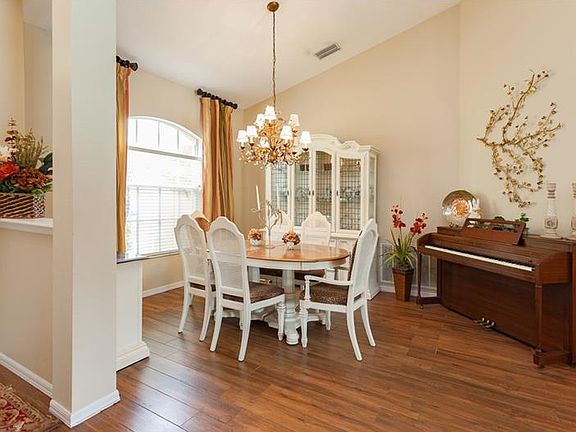 5th image of 9603 Greenbank Dr