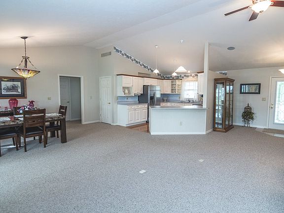 5th image of 903 Savannah Ct