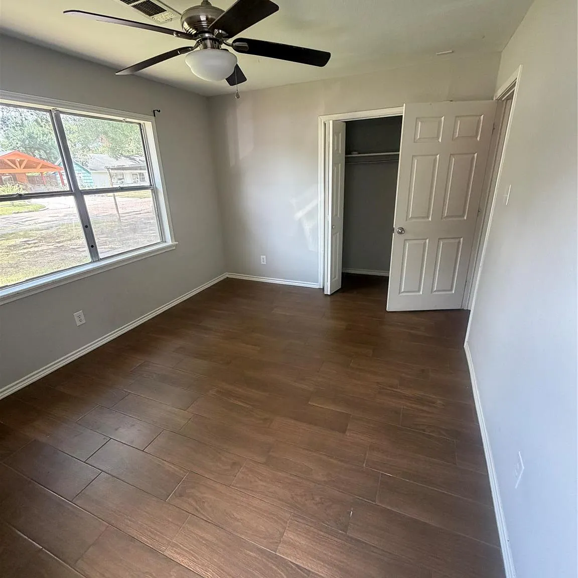 4 bed, 2.0 bath, 1890 sqft, $1,900 — Photo 4
