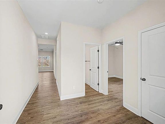 2nd image of 44 Dogwood St NE