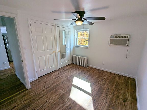 5th image of 5826 Burchfield Ave #2