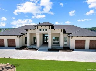 163 Forest Trce, Sunrise Beach, MO 65079