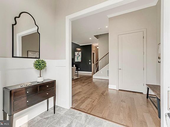 3rd image of 20370 Northpark Dr