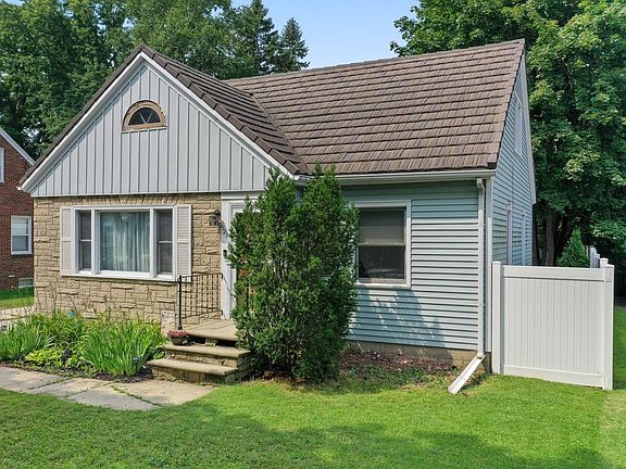2nd image of 529 Newtols St