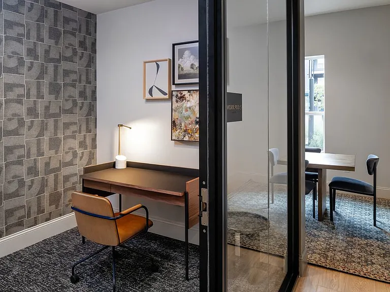 Private work pods