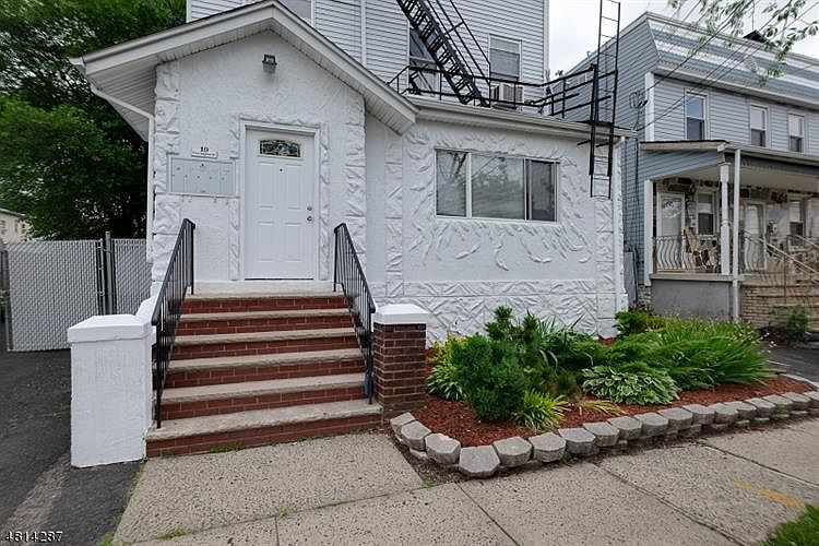 2nd image of 10 Farrington St