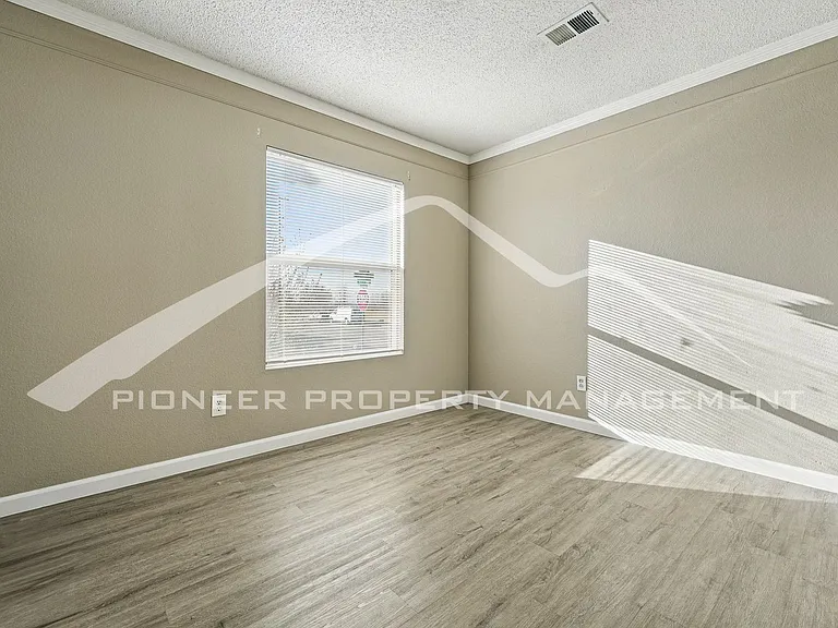 15666 E 51st Pl — Photo 16