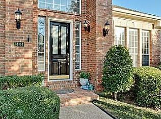 7444 Primrose Dr, Irving, TX 75063