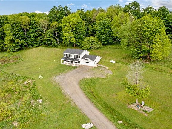 3rd image of 127 Hillside Drive