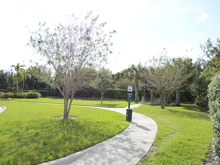Elysium at Osprey Oaks — Photo 22