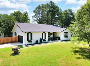 940 NW B St, Bentonville, AR 72712