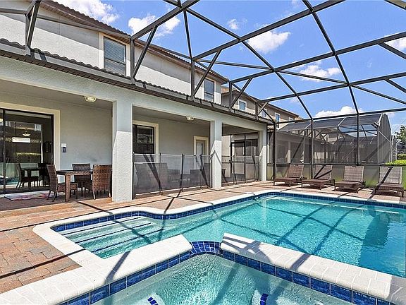4th image of 1445 Moon Valley Dr