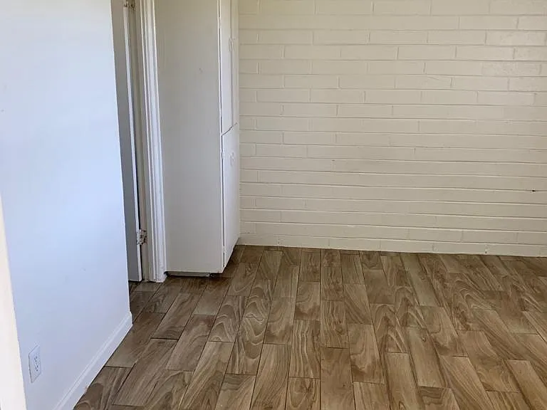 516 W Highland Ave #E — Photo 5