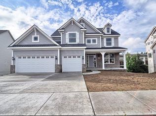 1283 Yosemite Valley Dr, Milford, MI 48381