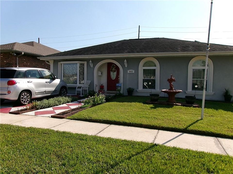 1st image of 3652 W Loyola Dr