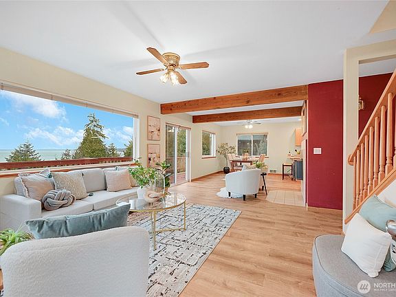 5th image of 320 N North Street