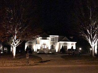 18611 Peninsula Club Dr, Cornelius, NC 28031
