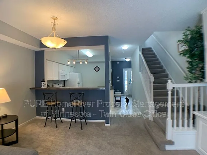 2 bed, 3.0 bath, 1965 sqft, $2,475 — Photo 3
