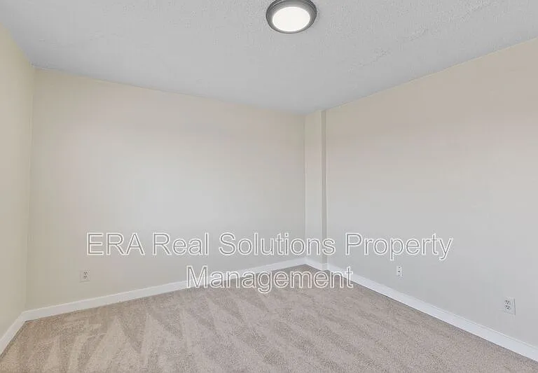 7875 Reading Rd #1 — Photo 7