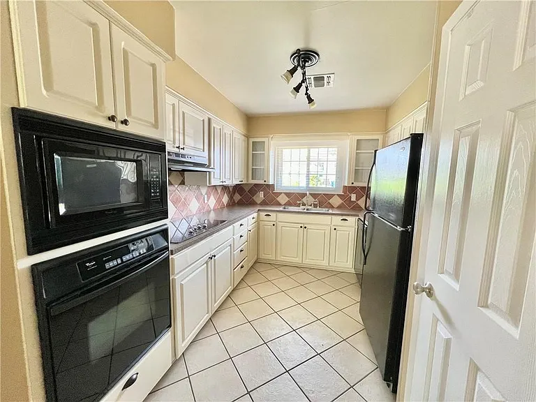 104 W Janin Cir — Photo 6