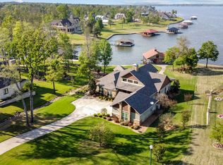 21365 Jamison Rd, Chandler, TX 75758