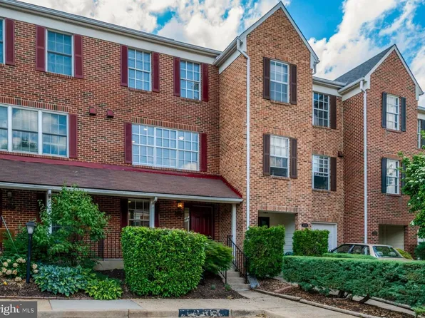 2122 Hutchison Grove Ct, Falls Church, VA 22043