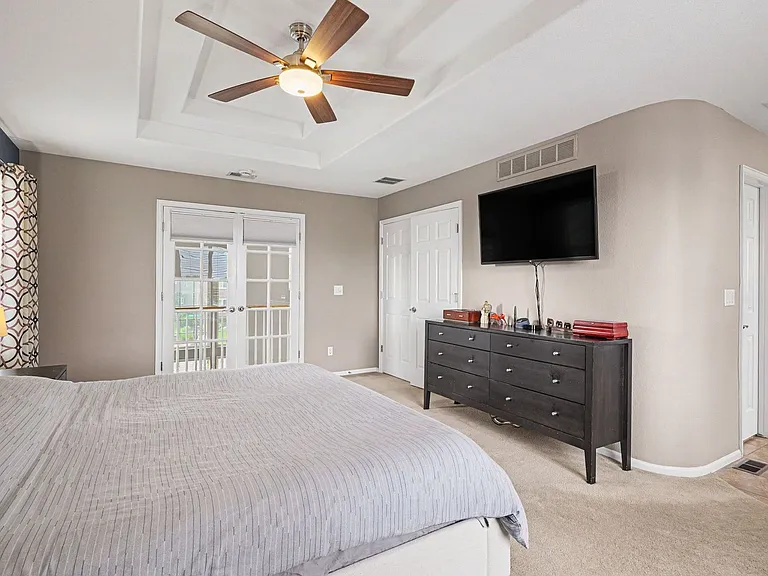 5525 Samuel Peak — Photo 15