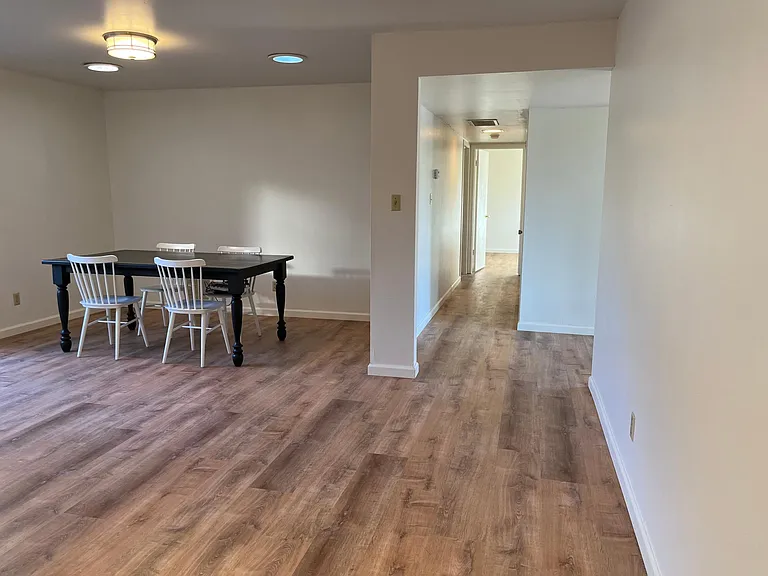 6260 Riverside Blvd — Photo 9