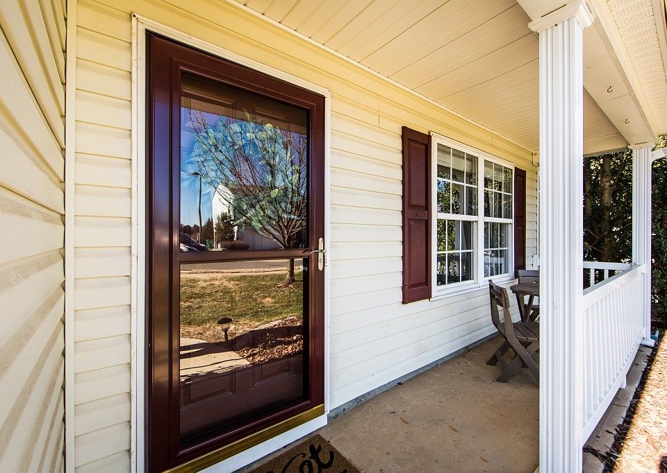 2nd image of 8844 Laurel Run Dr