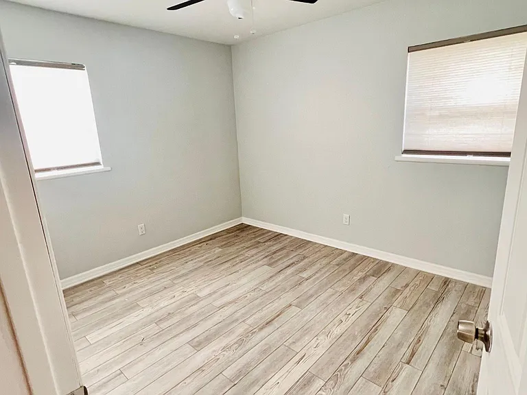 738 N Lorri Ave — Photo 18