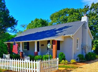 203 Overlook Dr, AQUEBOGUE, NY 11901